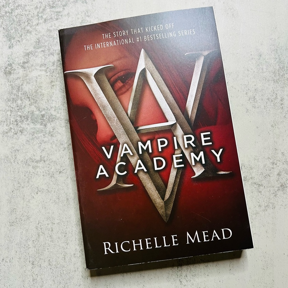 Vampire Academy Book 1